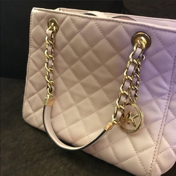Michael Kors Handbags - Michael Kors small Crossbody bag